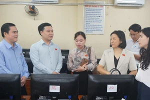 Trường THPT 'khát' học sinh, phường kiến nghị ngừng xây thêm trường