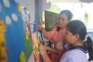 Điều kiện để giáo viên hợp đồng nhận thưởng theo Nghị định 73 