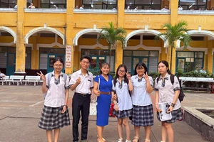 Giáo viên khen đề Văn học sinh giỏi lớp 12 