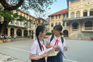 Đề Văn học sinh giỏi lớp 9 tại TP.HCM: Thí sinh ấn tượng với chủ đề 'Chạm'