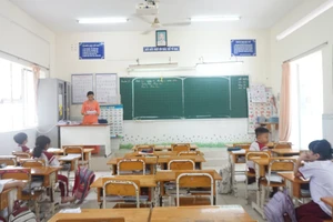 Hơn 200 học sinh trường Bình Quới Tây vẫn nghỉ học sau sự cố nghi ngộ độc