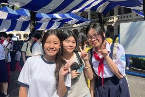 Hơn 3.500 học sinh, phụ huynh dự ngày hội tư vấn tuyển sinh tại Trường chuyên Lê Hồng Phong