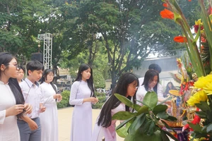 Trường học tại TP.HCM trang trọng tổ chức lễ Giỗ Tổ Hùng Vương