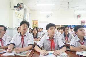 Bỏ kỳ thi lớp 10: Giảm áp lực, nhưng làm sao đảm bảo công bằng?