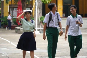 Đề tiếng Anh thi lớp 10 tại TP.HCM và gợi ý giải đề
