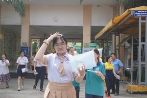 Đề Văn thi tốt nghiệp THPT 'khai tử' học vẹt, không dễ đạt điểm cao