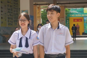 Đề ngữ văn thi tốt nghiệp THPT chạm đúng 'gu công nghệ' của thế hệ trẻ