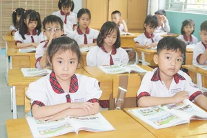 Muốn chuyển trường cho con ở TP.HCM, phụ huynh cần chuẩn bị gì? 