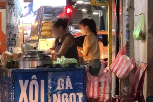 Bán xôi ngoài đường có cần chứng nhận vệ sinh an toàn thực phẩm?