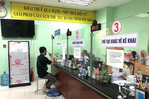 Muốn biết có nợ thuế hay không, cứ vô eTax Mobile