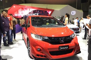 Những phụ kiện cần thiết cho ô tô mới 