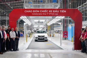 VinFast hoàn thành sản xuất thử nghiệm chiếc xe LUX SUV