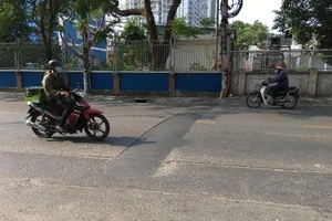 Một vị trí trên đường Phổ Quang trước khi được khắc phục