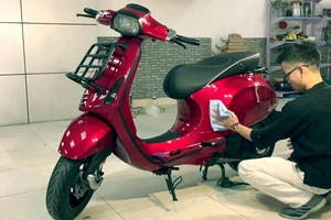 Mẹo nhỏ để đánh bay vết xước trên xe máy