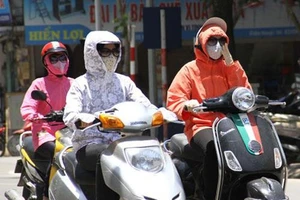 Làm gì để tăng tuổi thọ xe máy trong mùa nắng nóng?