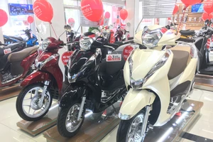 Làm gì khi xe tay ga không đề được và cũng không có cần đạp?