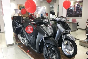 Bảng giá xe máy Honda tháng 2: SH vẫn chênh giá 33 triệu đồng