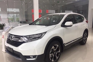 Honda CR-V bất ngờ giảm giá xuống còn 923 triệu đồng