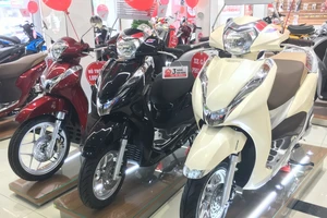 Giá xe máy tay ga Honda tháng 3: Các mẫu xe ít bị làm giá