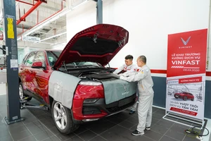 Ưu đãi hấp dẫn cùng VinFast khai trương 18 xưởng dịch vụ