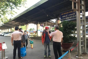 Khách lác đác nhưng ga Sài Gòn không lơ là dịch bệnh