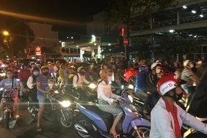 Cửa ngõ phía đông TP.HCM đông đúc trở lại