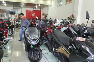 Người Việt quay lưng, doanh số xe máy Honda tiếp tục giảm