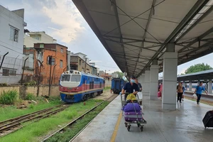 Đường sắt thông tuyến tàu TP.HCM đi Hà Nội