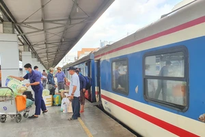 Ngành đường sắt điều chỉnh lịch chạy tàu đi qua vùng sạt lở 