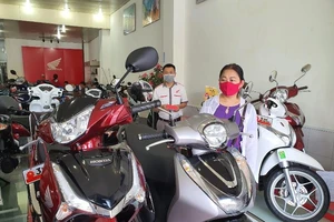 Honda Lead bất ngờ giảm giá giữa thị trường sôi động trở lại