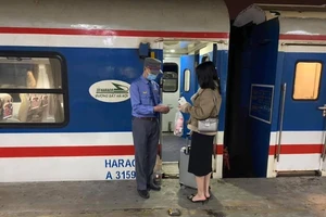 Vé tàu Bắc-Nam giảm giá chỉ còn từ 700 ngàn đồng