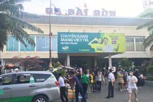 Giảm giá vé tàu cho học sinh đi thi, nhập học