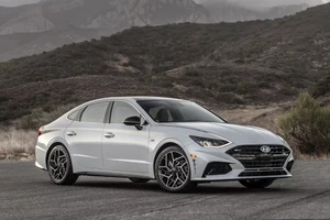 Hyundai và Kia triệu hồi hàng ngàn xe do rò rỉ nhiên liệu 