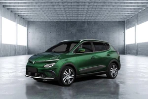 VinFast VF e34 - mẫu SUV đô thị mở đầu kỷ nguyên ô tô điện tại Việt Nam