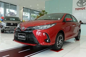 Thêm loạt ô tô giảm giá nhiều có cả Toyota Vios và Suzuki Ertiga