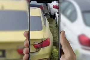 3.000 mẫu xe BMW bị bỏ rơi trên bãi đất trống suốt nhiều năm