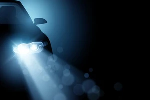 5 mẹo đơn giản để làm sạch đèn pha ô tô