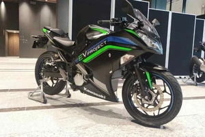 Kawasaki sẽ giới thiệu 10 mẫu xe phân khối lớn chạy bằng điện 