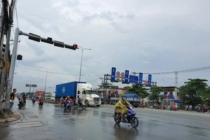 5 nguyên tắc lái xe mùa mưa bão tài xế cần nắm rõ