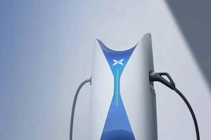 Xuất hiện trạm sạc xe ô tô điện chỉ cần sạc 5 phút xe sẽ chạy được 200 km