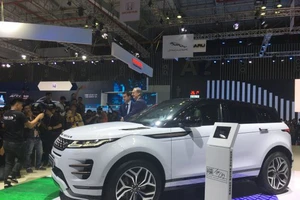 Xe nhập khẩu ồ ạt nhập về nước vào thời điểm cuối năm