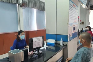 Ga Sài Gòn đìu hiu trong ngày đầu mở bán vé tàu Tết Nhâm Dần