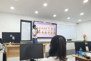 Bằng lái xe sẽ gắn ảnh như căn cước công dân