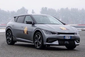 Bỏ xa Renault và Hyundai, mẫu xe điện này bất ngờ giành giải Xe của năm