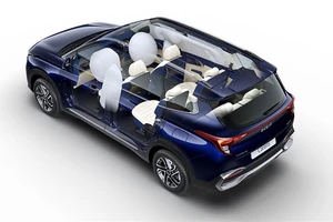 Bắt buộc ô tô mới phải có 6 túi khí