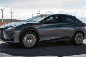 Mẫu xe điện đầu tiên của Lexus chính thức được tiết lộ