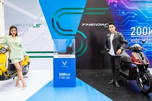 TP.HCM: Trải nghiệm xe máy điện thế hệ mới đi 200 km/lần sạc của VinFast 
