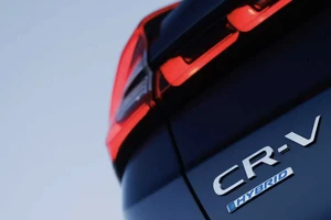 Honda CR-V 2023 lộ diện trước ngày ra mắt