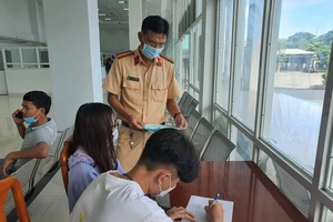 Từ vụ xe khách vi phạm giao thông gần 300 lần: Chủ xe cần làm ngay điều này để tránh 'gộp đơn' phạt nguội