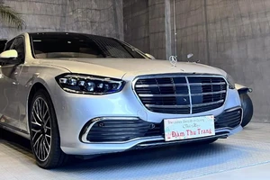 'Soi' chiếc Mercedes-Benz mà Cường Đô La tặng vợ có gì lạ?